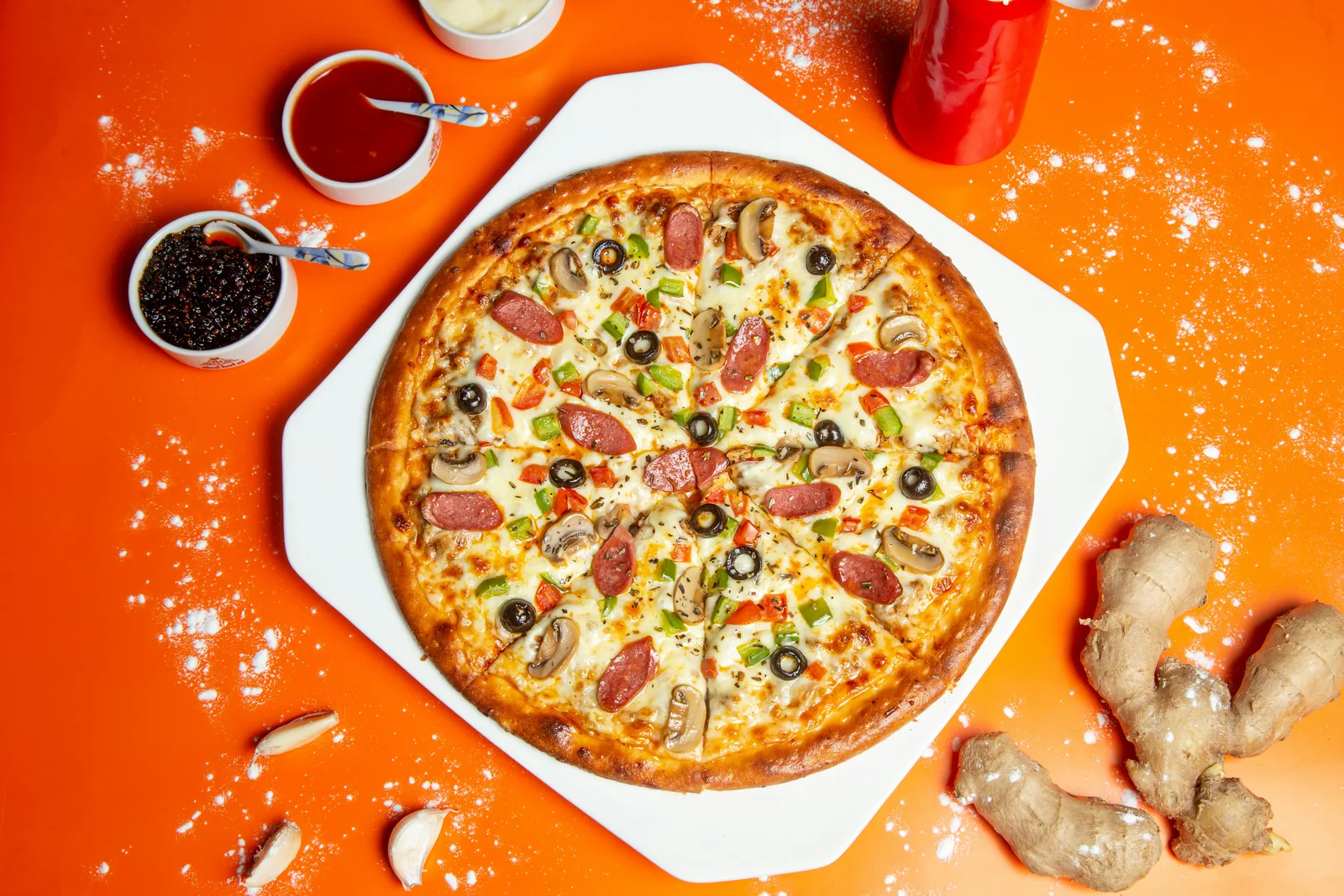 Hudson's Cafe handcrafted pizza ready for dine-in or delivery in Los Angeles